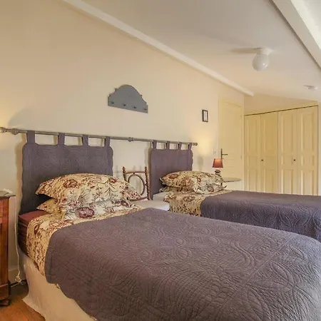 La Jariette לינה וארוחת בוקר Airvault